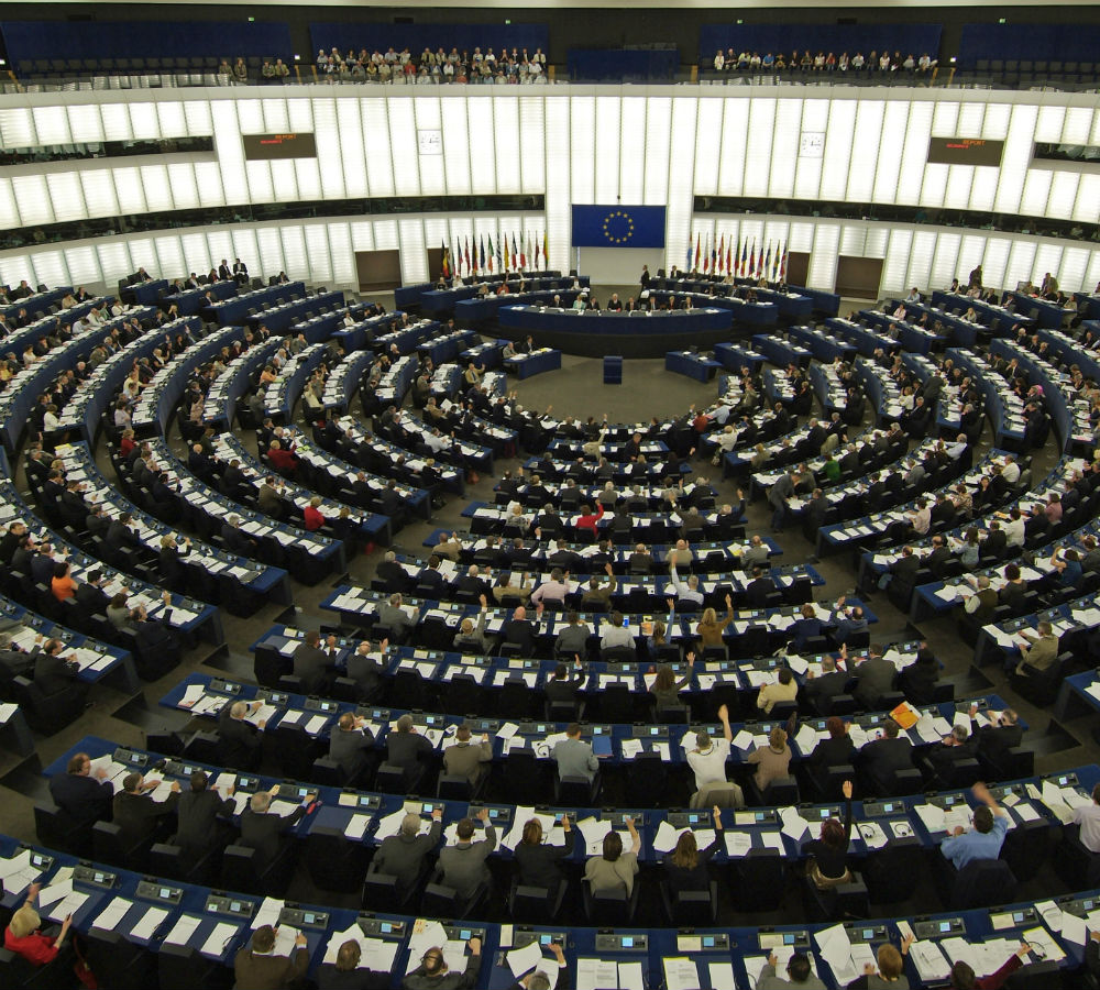 European Parliament adopts Turkey report deploring serious backsliding