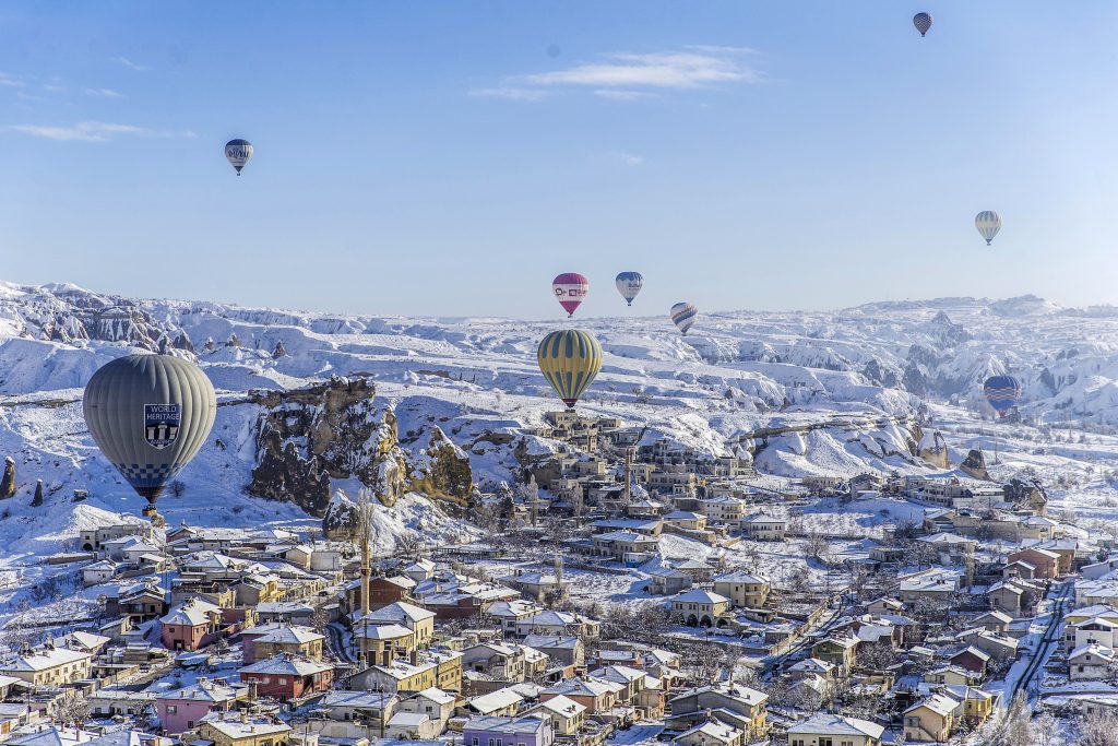 Каппадокия в декабре фото турция цена 2024 PHOTOS Schools in 34 provinces closed on Monday due to heavy snowfall in Turkey 