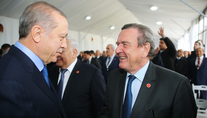 Schröder met with Erdoğan for release of Steudtner