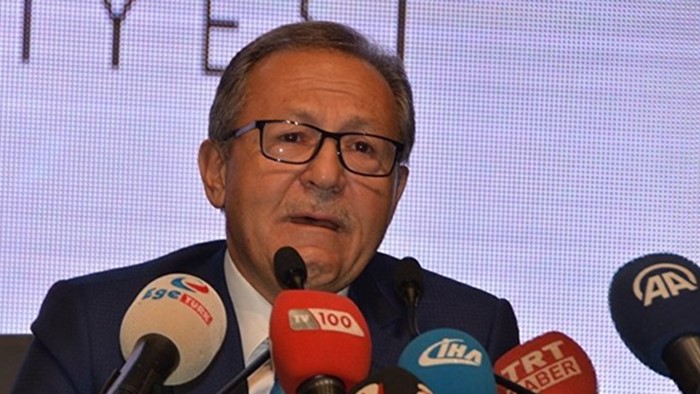 Tearful Balıkesir Mayor Uğur resigns in the face of threats to his family