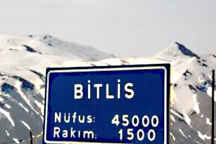 kurdish signs removed after re-elected in bitlis, sunshevy.blogspot.com