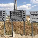 Turkey removes signs in Kurdish as racist attacks on Kurds surge - TRNEWS