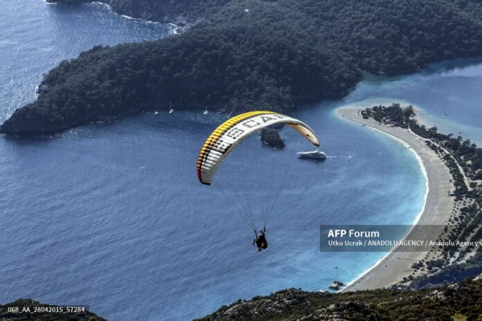 British Paraglider Killed In Crash In Turkey - Turkish Minute