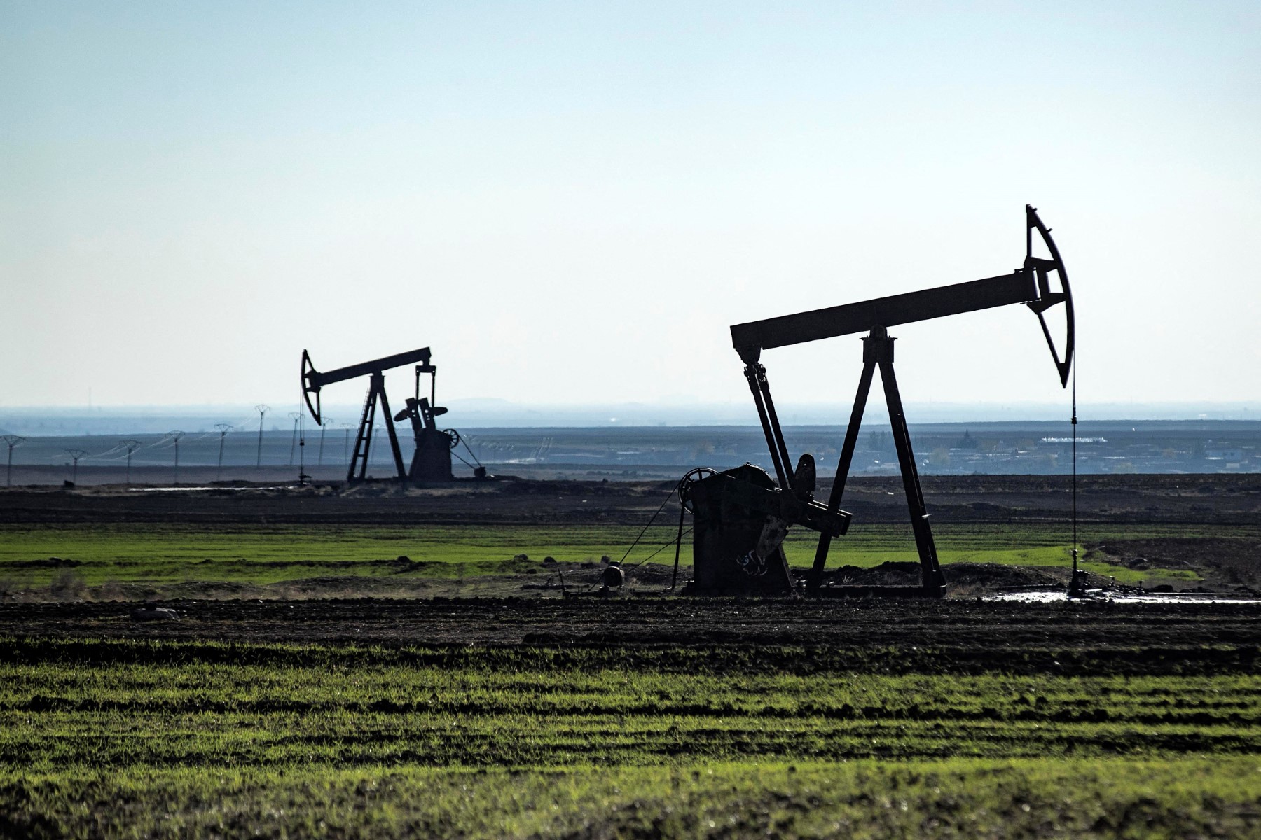 Turkey seeks expanded cooperation with Syria on oil and gas