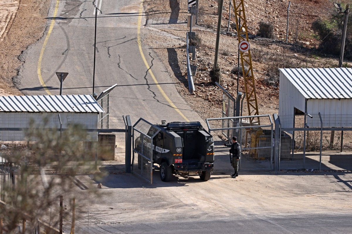 Palestinian detainees released by Israel to be deported mainly to Qatar, Turkey: report