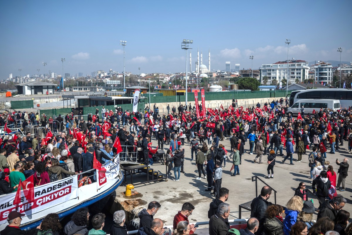 Protesters flock to mass opposition rally in İstanbul