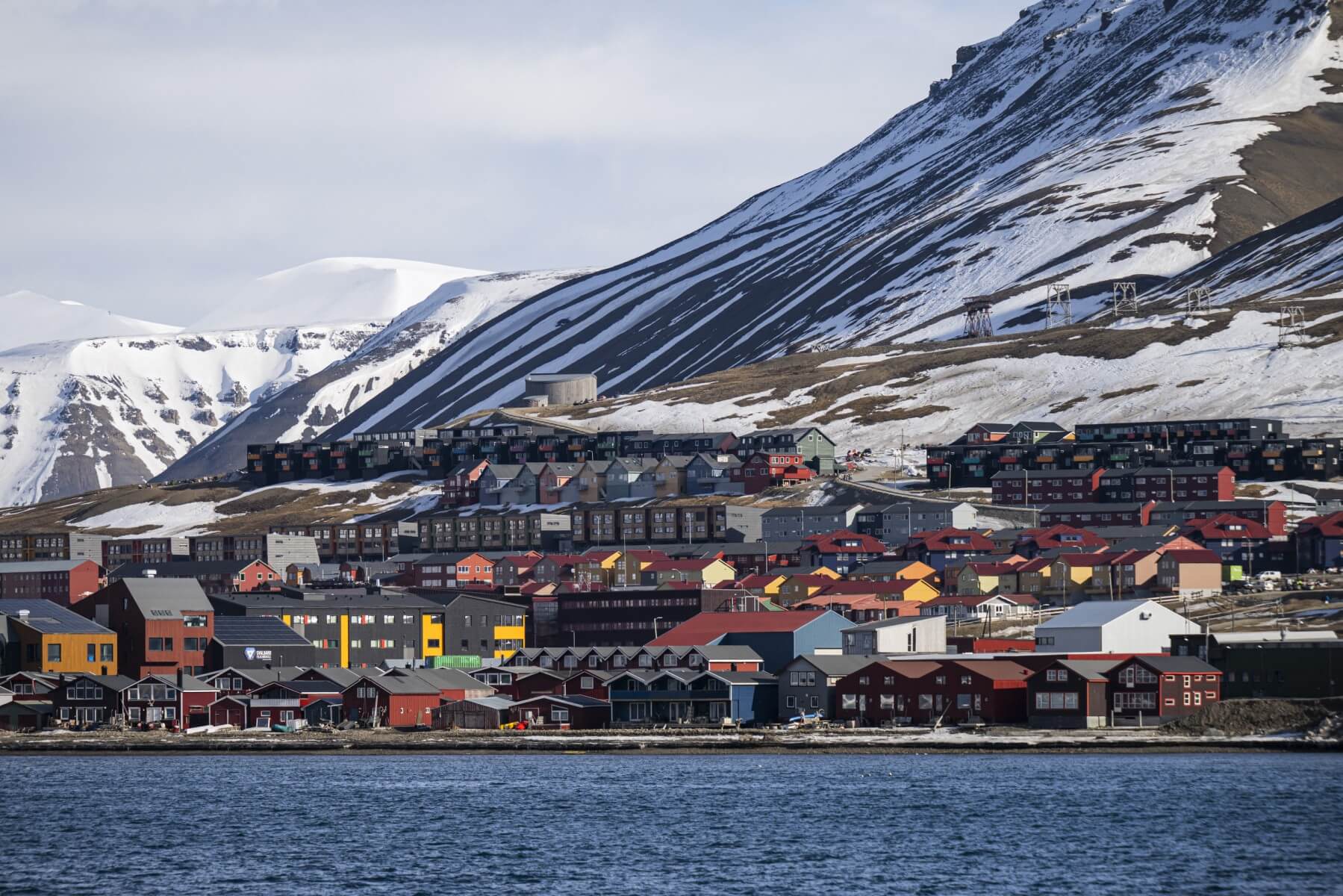 Turkey gains access rights in Arctic as Svalbard Treaty takes effect