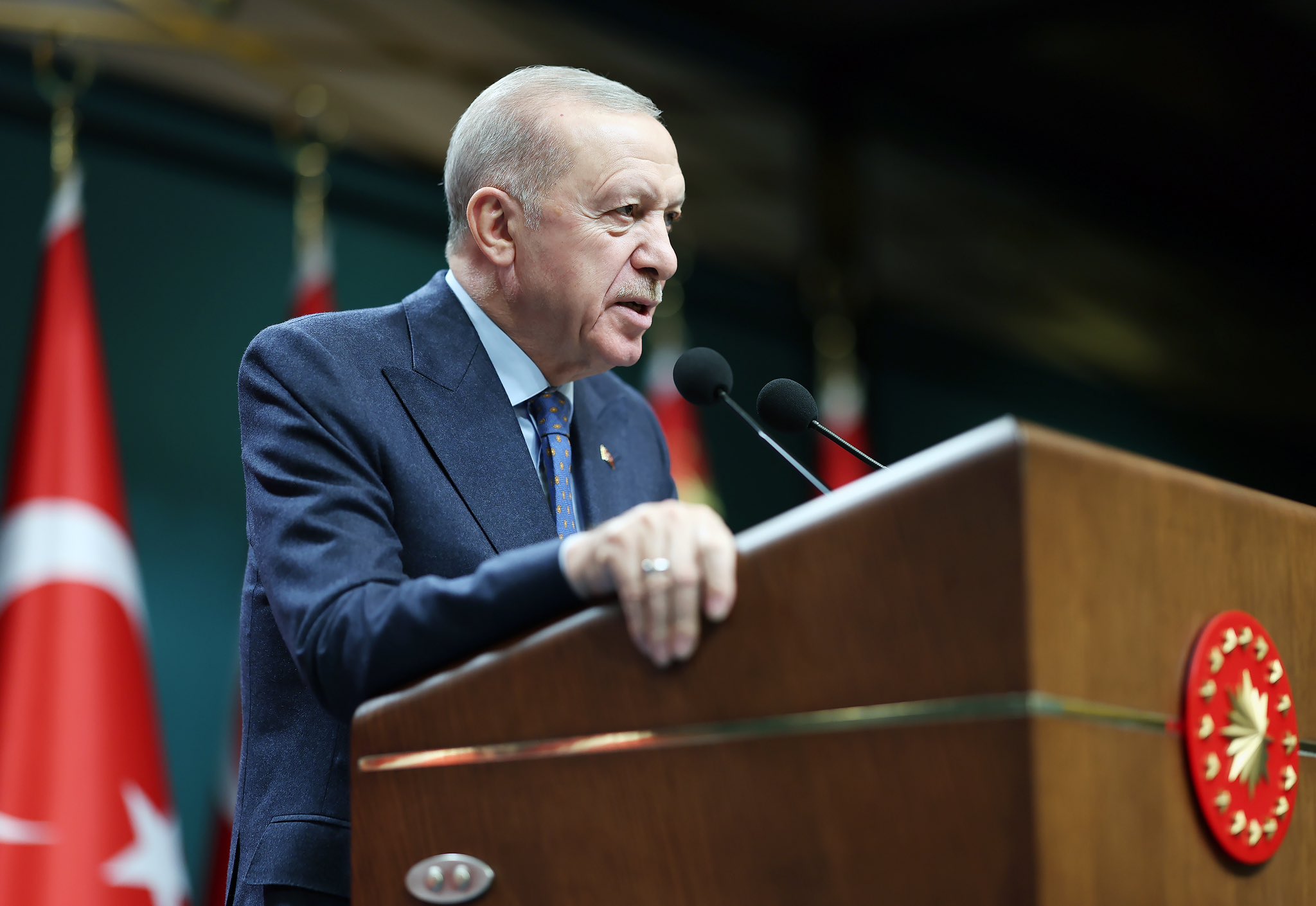 Venezuela must not fall into chaos, Erdoğan tells Trump
