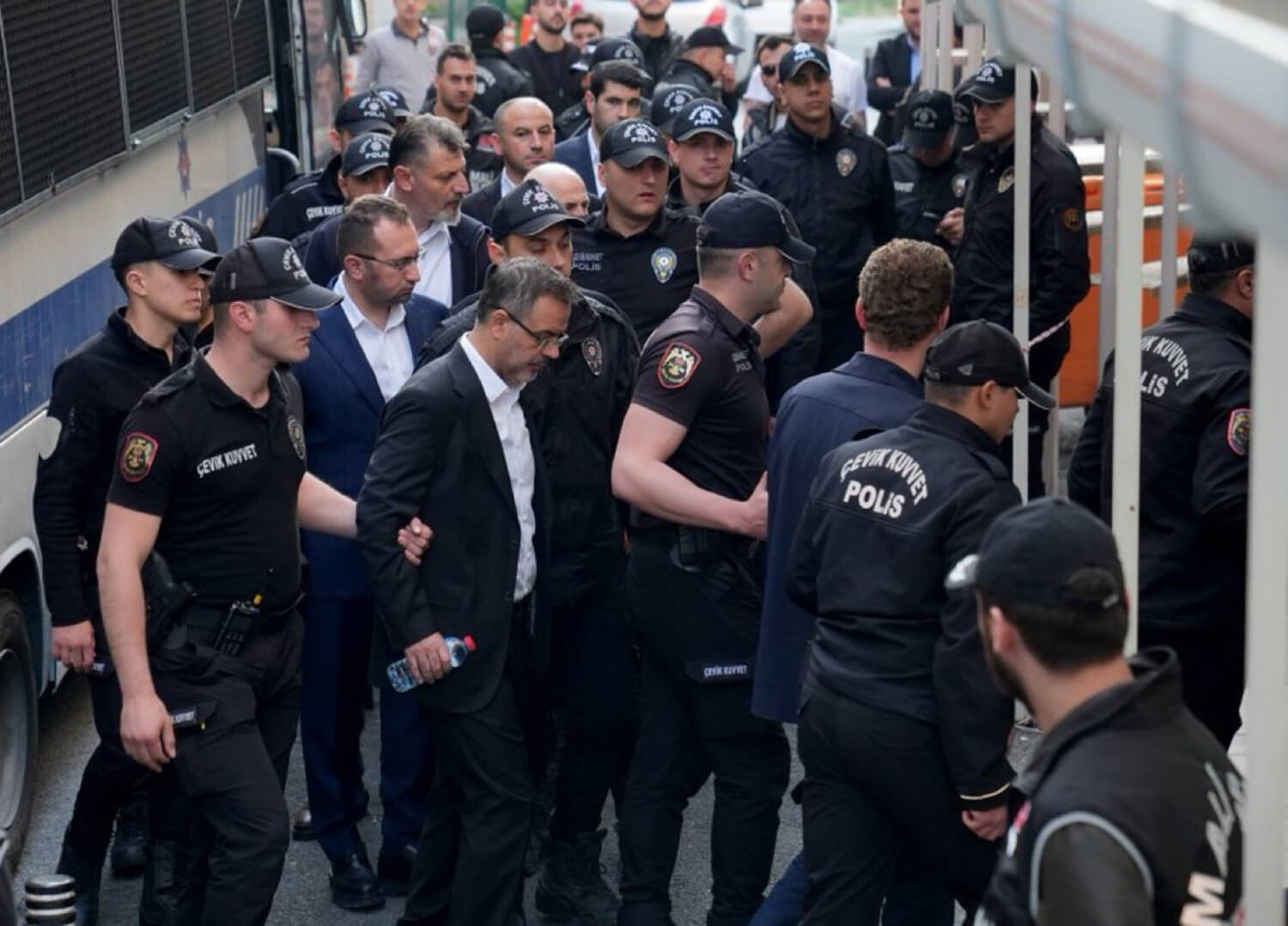 Moody’s warns political tensions could jeopardize Turkey’s economic progress: report
