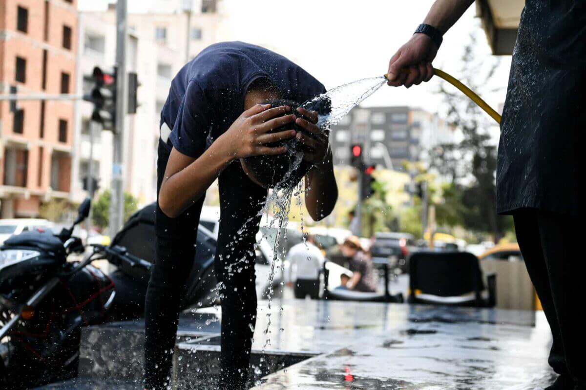 Turkish city of Silopi calls for help after temperatures top record 50 degrees C