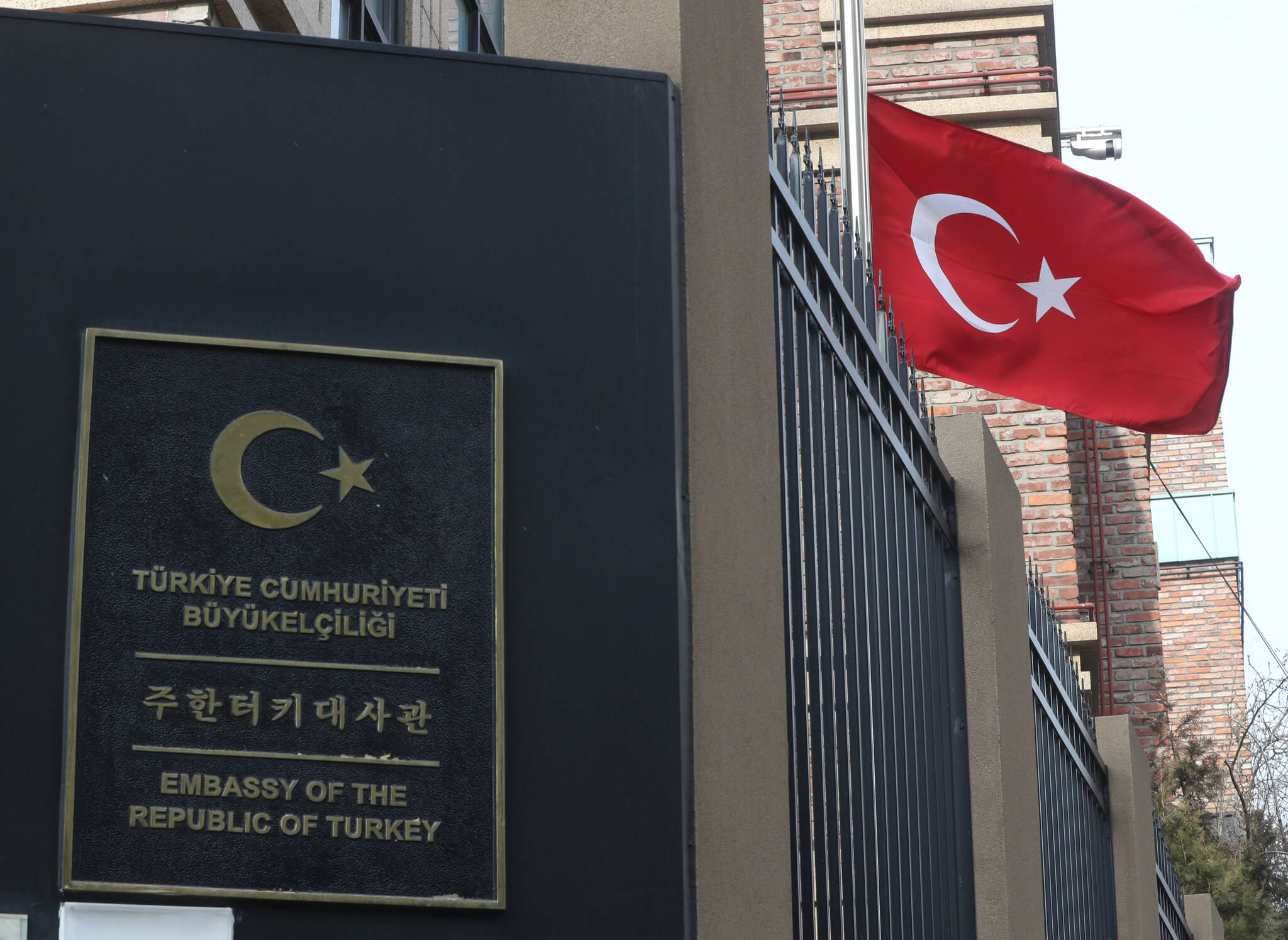 Turkish diplomat in Seoul claims immunity after alleged drunk driving hit-and-run
