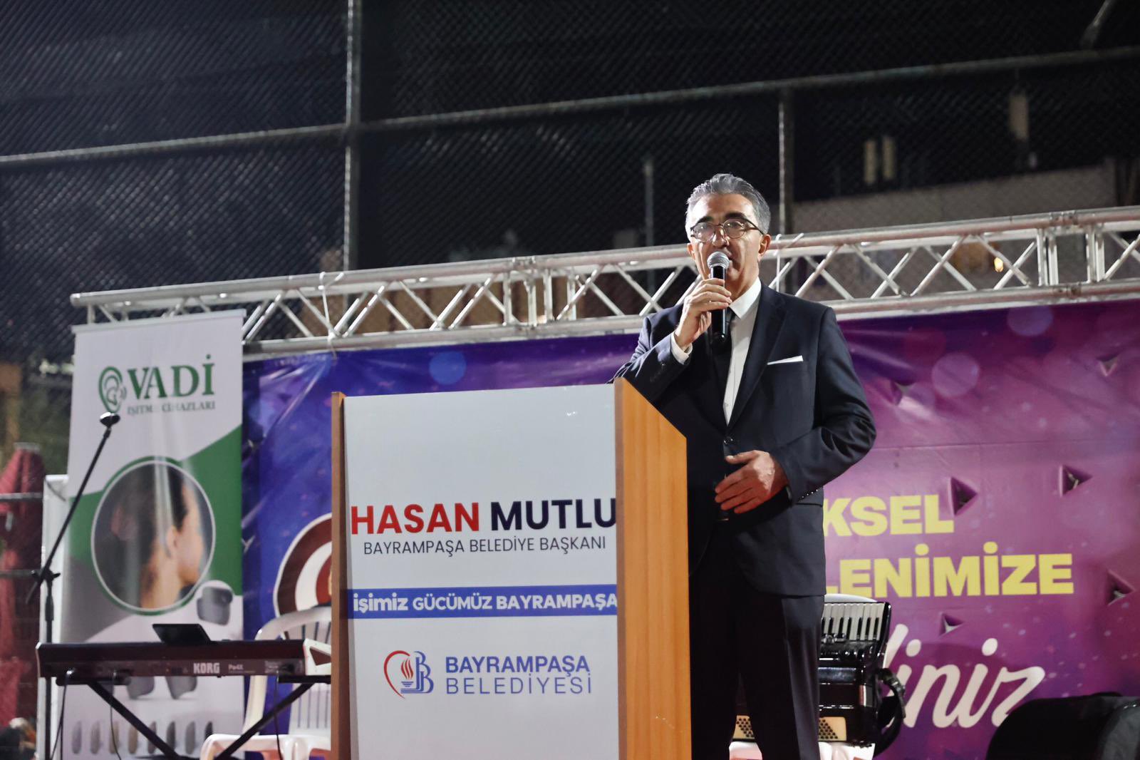 İstanbul district mayor among 44 detained in operation targeting municipality run by main opposition