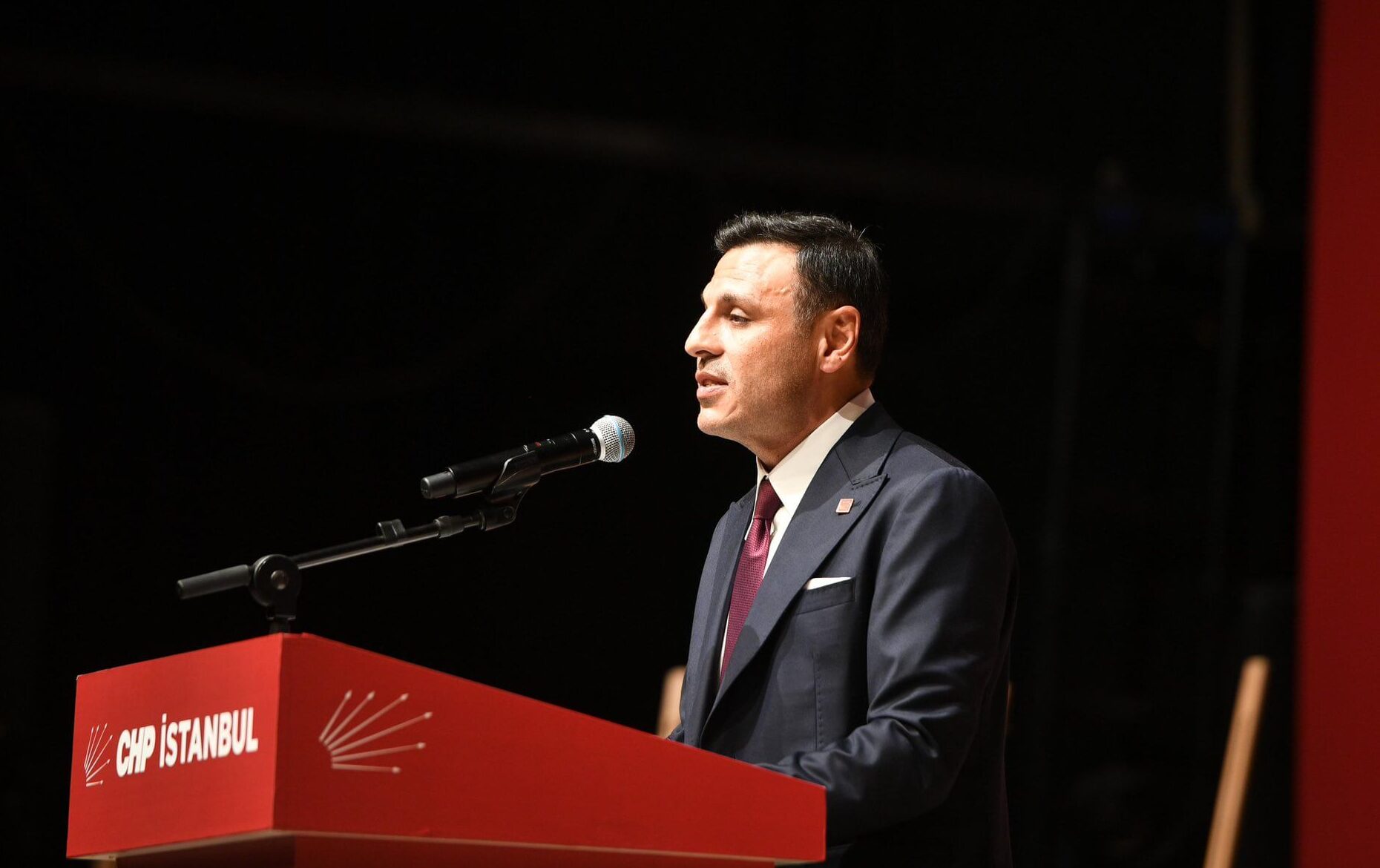 Court orders halt to CHP’s İstanbul congress despite election authority approval