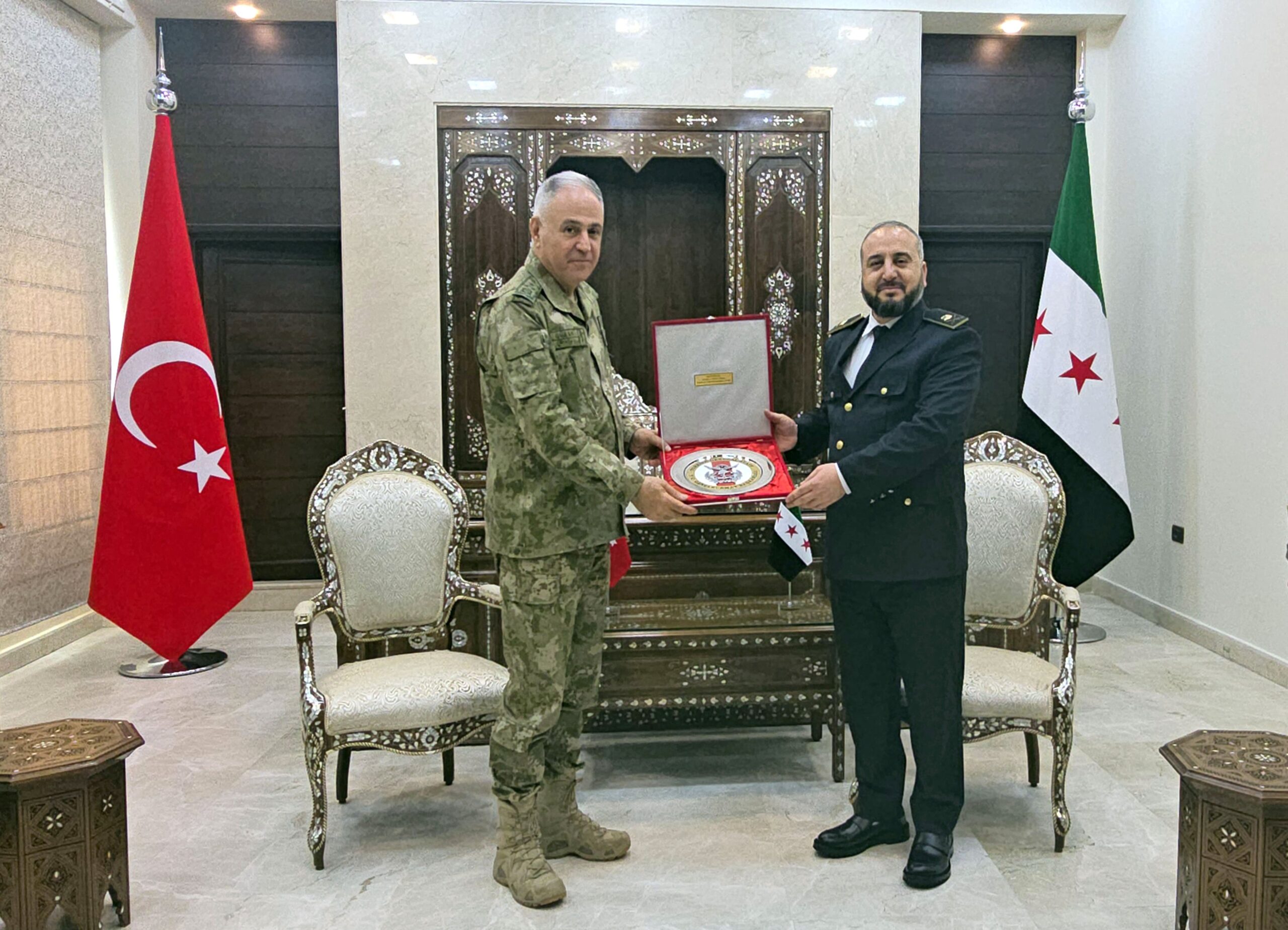 Syrian soldiers training at Turkish army facilities, 49 will attend Turkey’s military academies: ministry