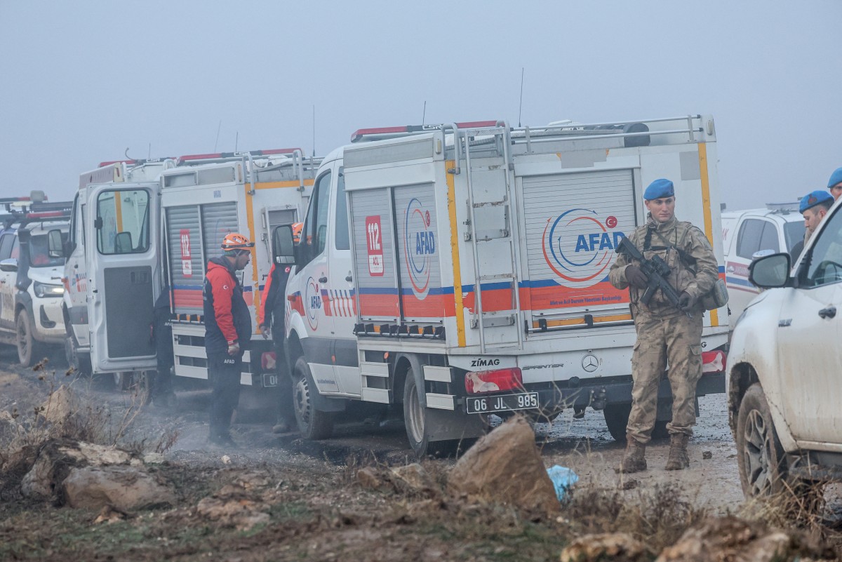 2 French crew members died in Ankara crash that killed Libyan army chief
