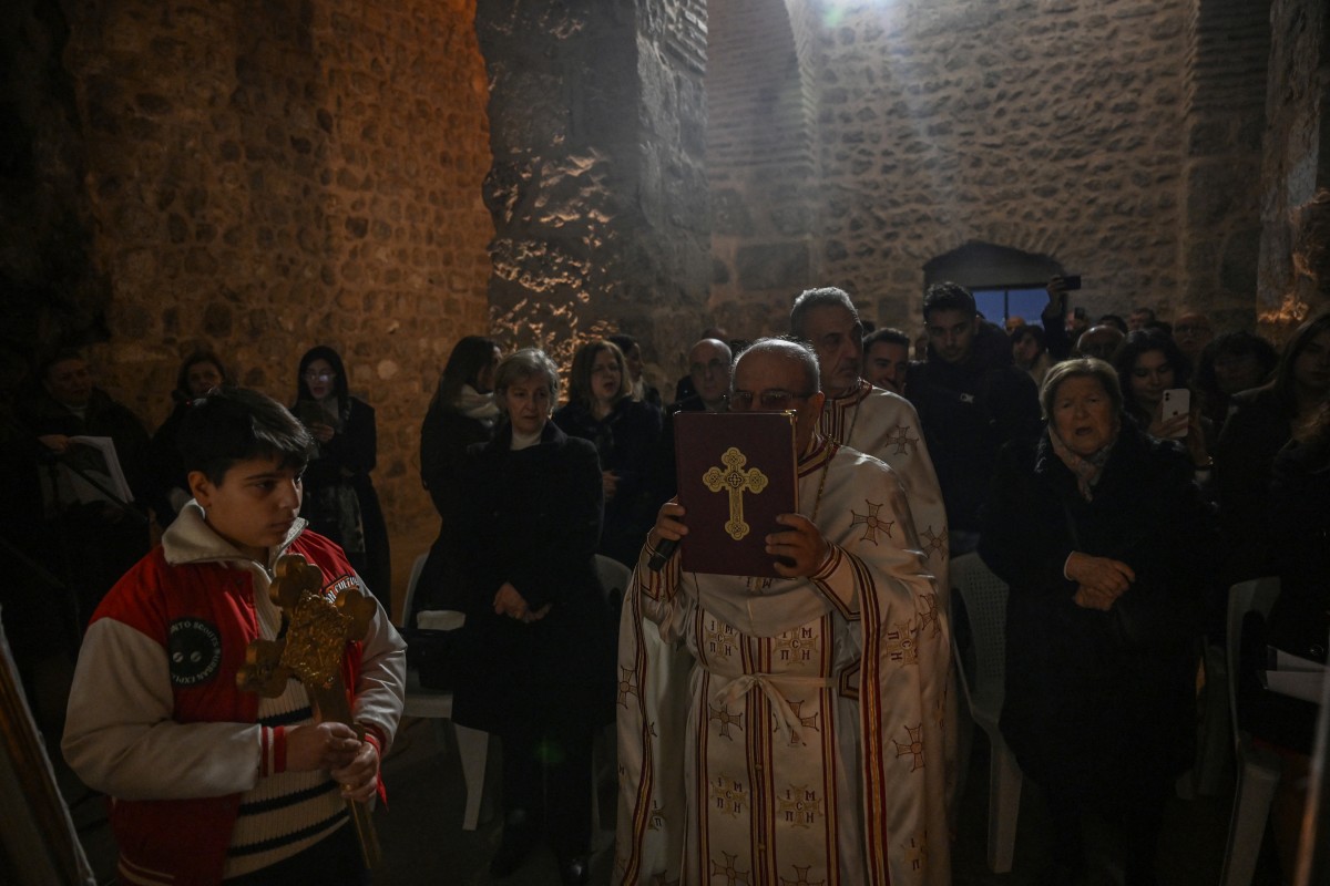 Antakya’s remaining Christians mark Christmas Eve in Saint Peter’s cave church after quake