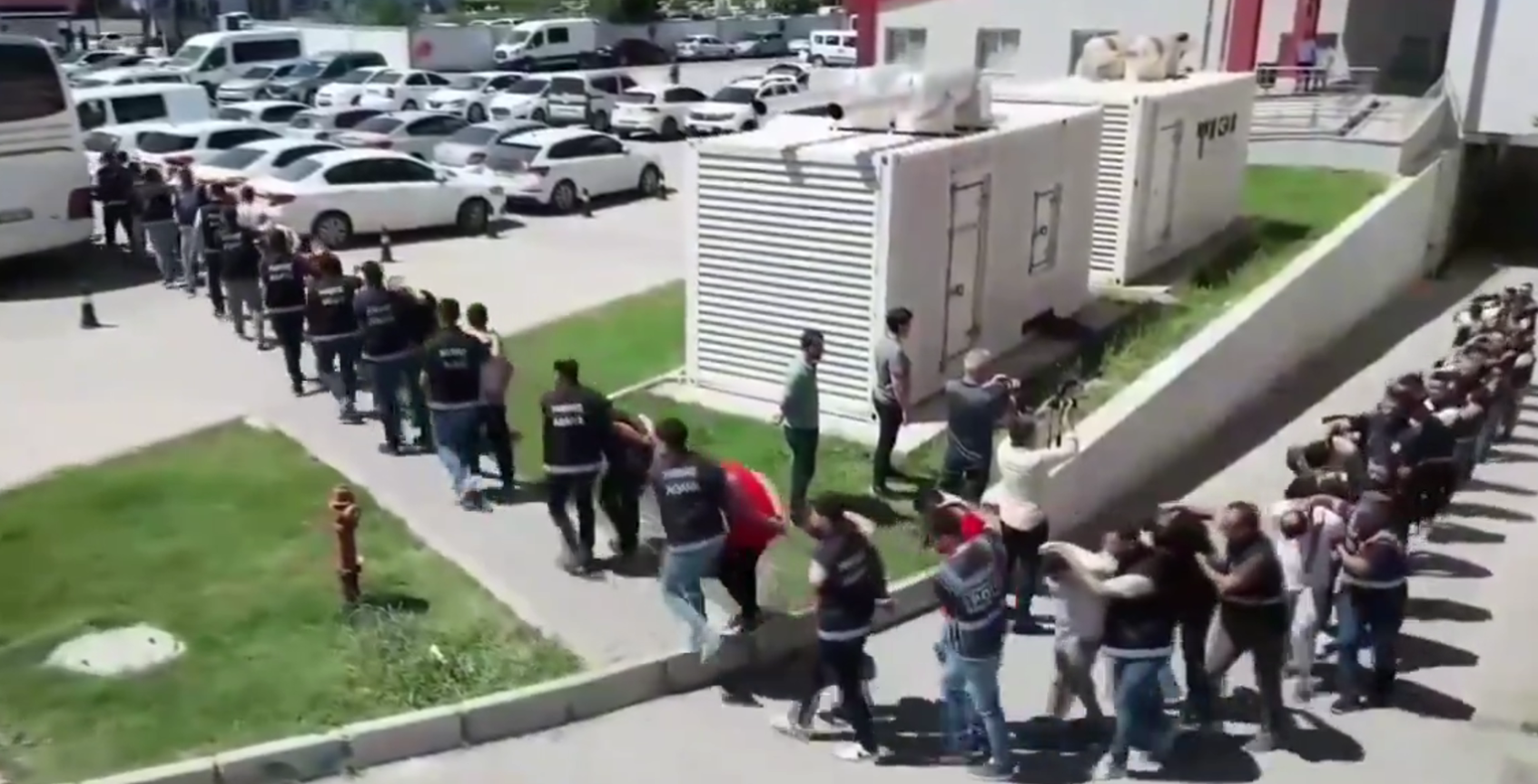 38 minors arrested over crimes allegedly committed by İstanbul youth gang