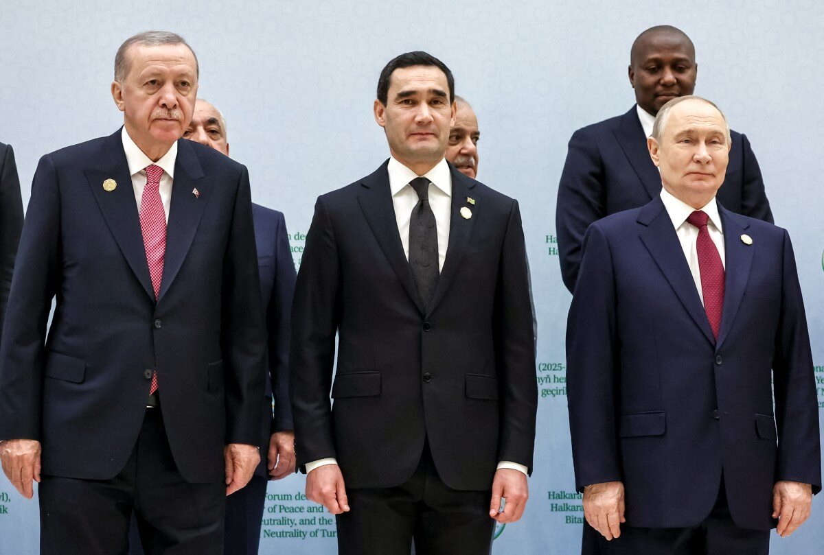 Russian, Turkish and Iranian presidents meet in Turkmenistan for rare summit