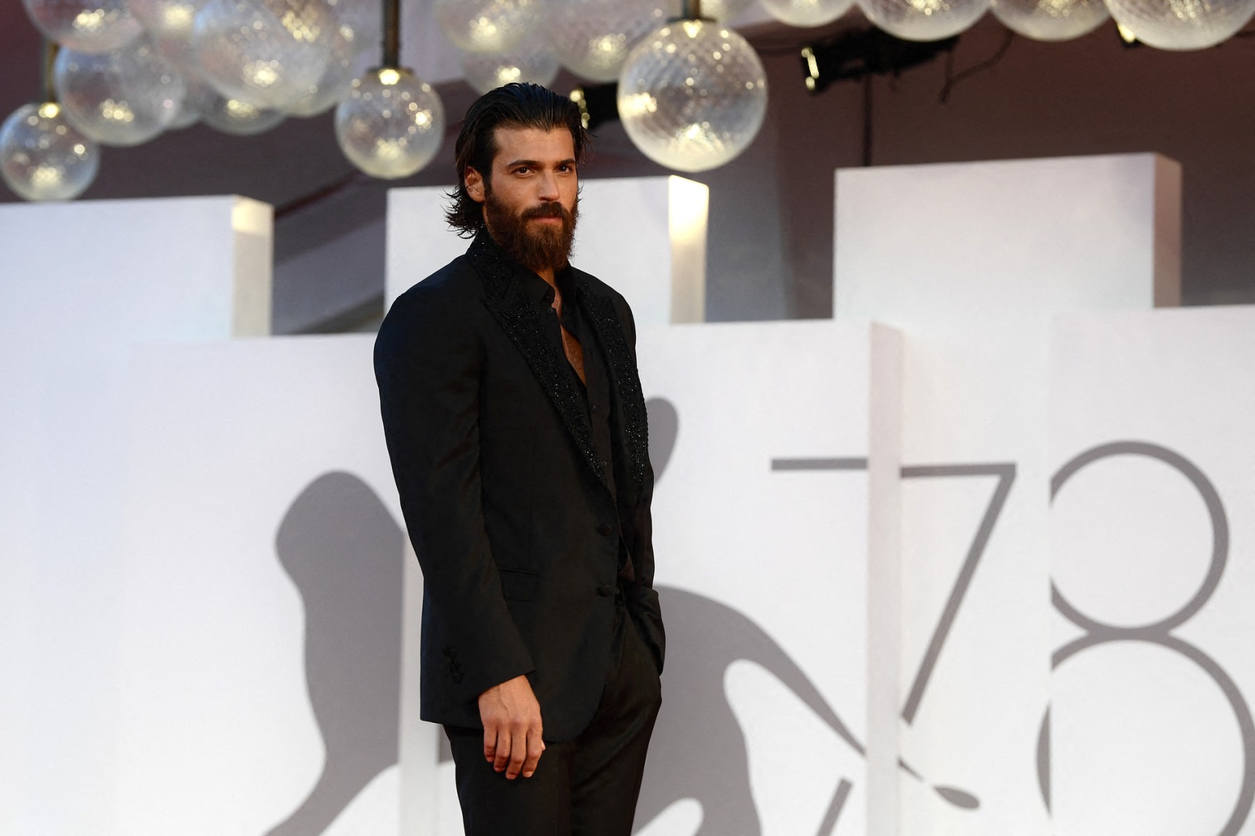 Turkish actor Can Yaman among detainees in hotel, nightclub raids in İstanbul drug probe