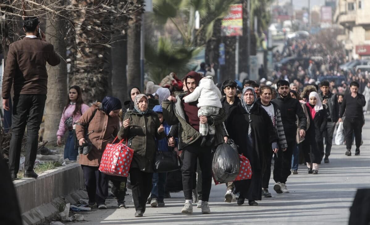 Turkey says it is ready to help Syria against Kurdish fighters if asked