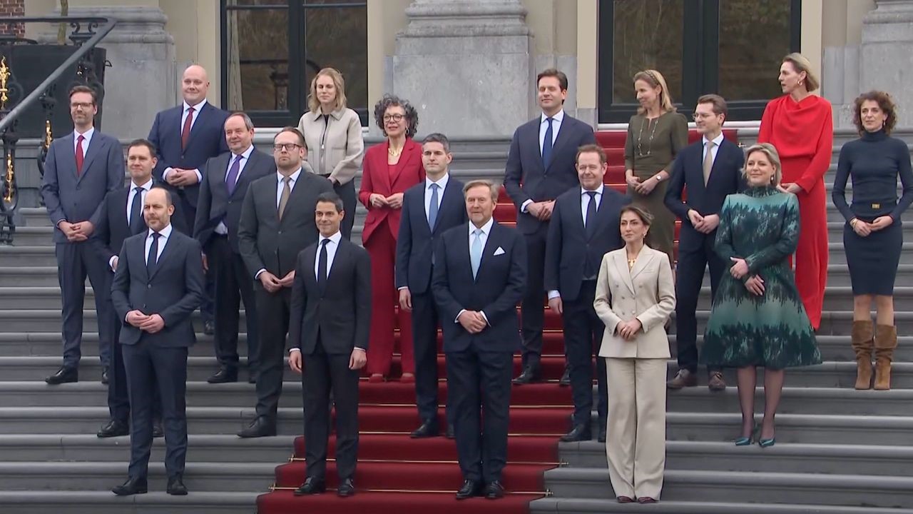 Turkey-born Dilan Yeşilgöz takes charge of defense as new Dutch cabinet takes office