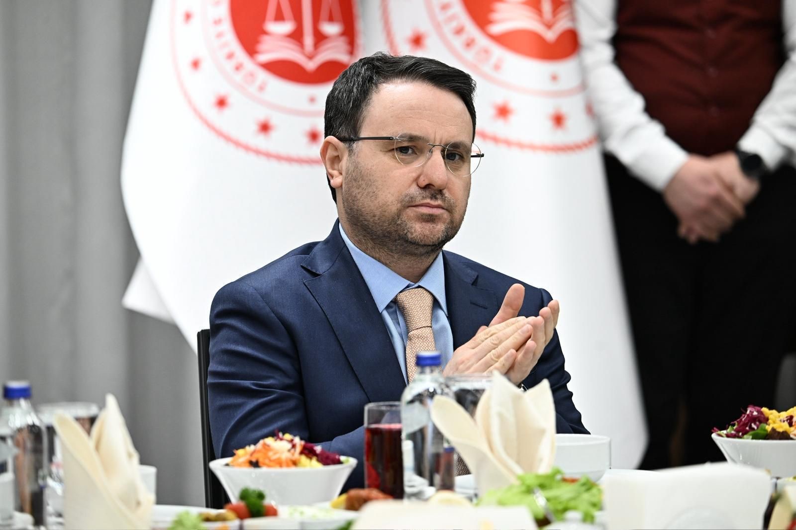 Turkish justice minister boasted about wiretapping Erdoğan’s calls, main opposition leader claims