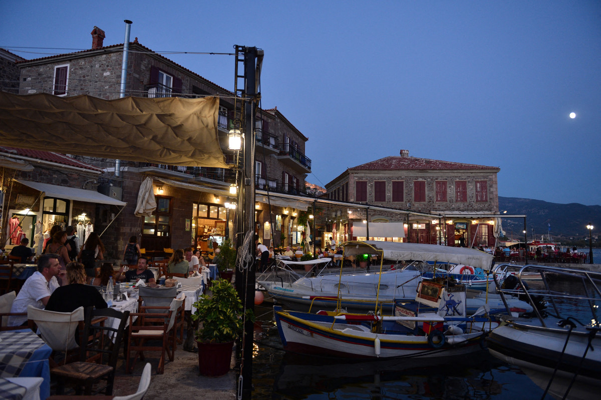 Turkish visits to Greek islands have skyrocketed with visa-on-arrival