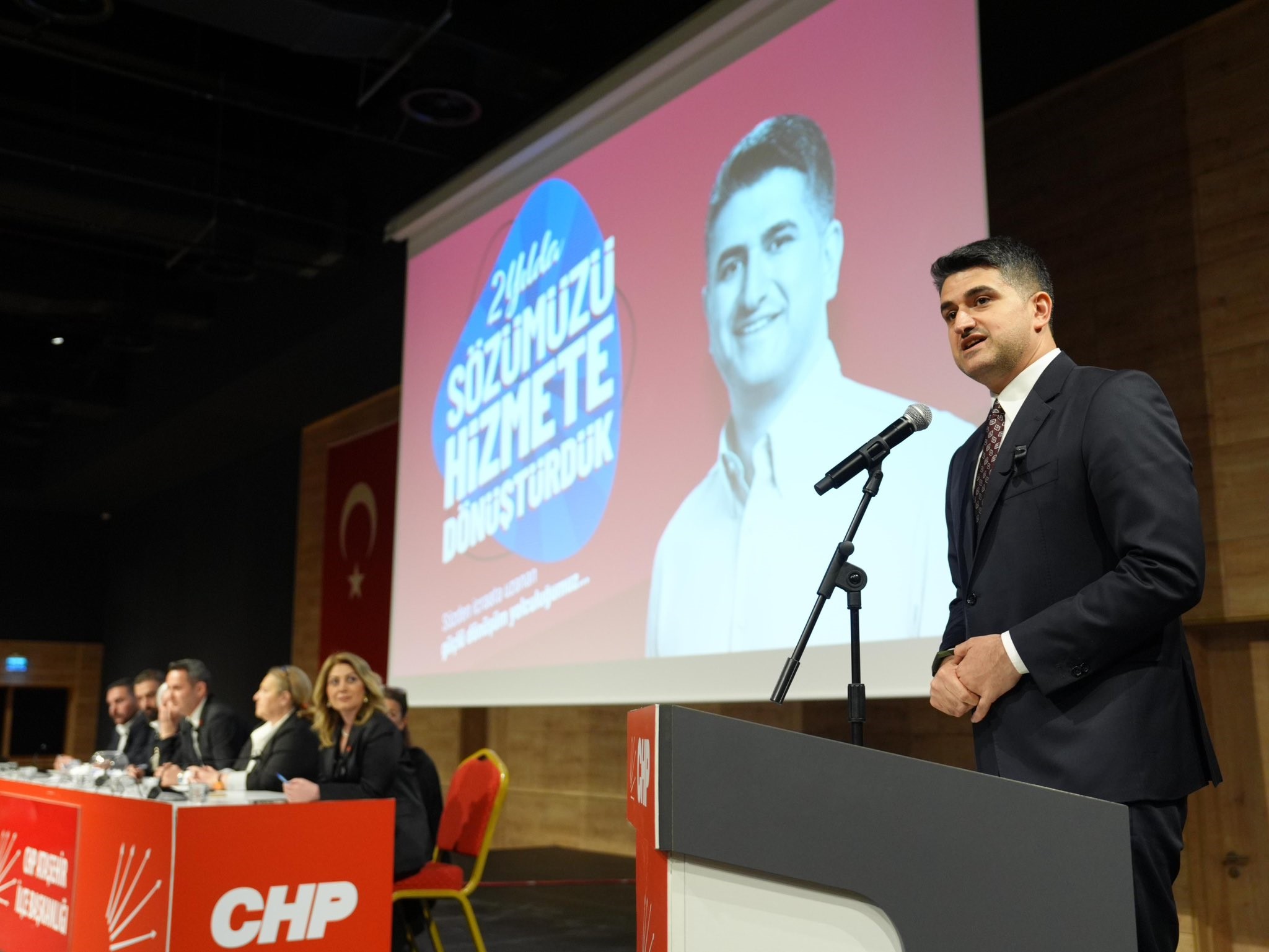 İstanbul district mayor among 19 jailed in corruption probe targeting opposition municipalities