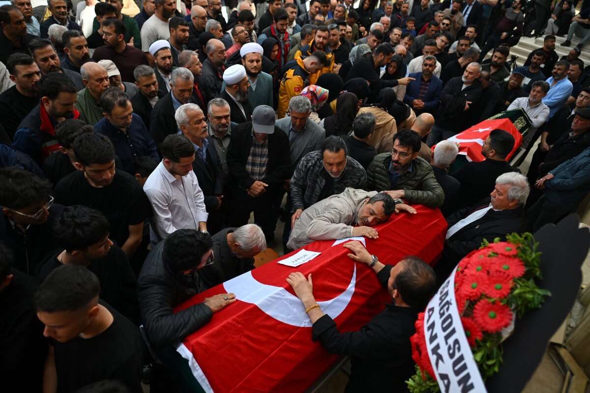 Outpouring of grief as Turkey buries school shooting victims