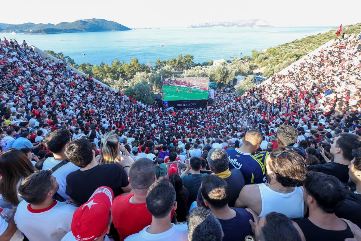 Turkey bars outdoor World Cup screenings ahead of university entrance exam